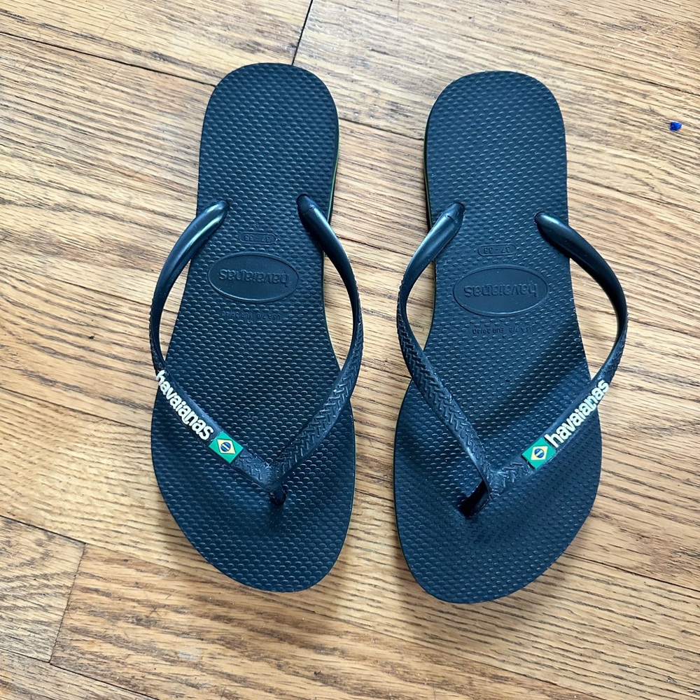 Havaianas Black Sandals with Logo Detail